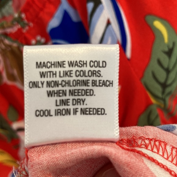 Candie’s shirt, red floral, M - Picture 7 of 7